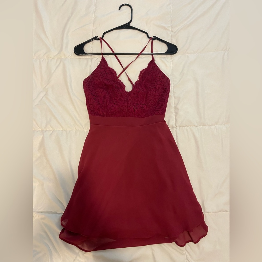 Windsor dress, size small, burgundy